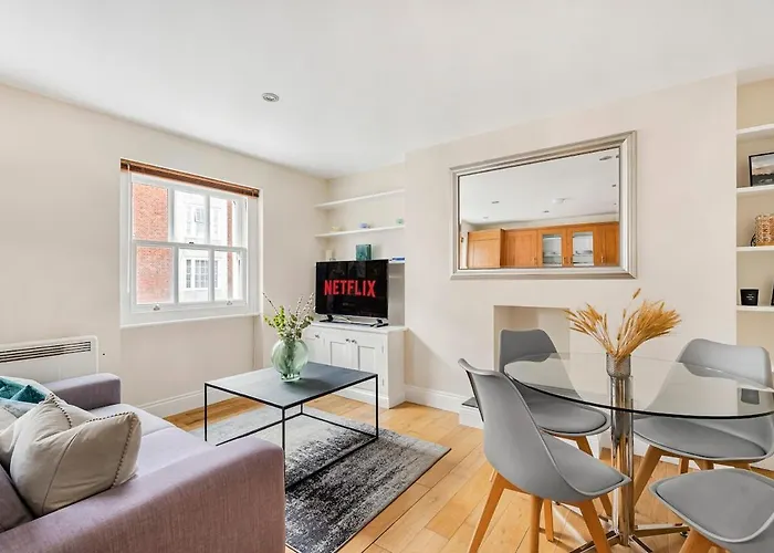 Very Cosy Marylebone Residence With Super Fast Wifi